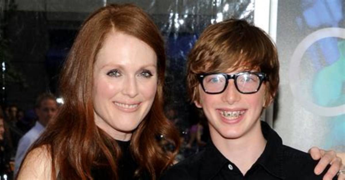 Wow! Julianne Moore Says Kissing a Man Is No Different from Kissing a Woman!