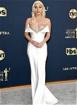 Wow! Lady Gaga Gains 10 Pounds & Gets Curvy! We Think She Looks Incredible — Don't You Agree? – Hollywood Life