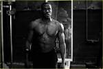 Yahya Abdul-Mateen Ii Shares Shirtless Selfie to Show off Body Transformation for ‘Aquaman’ Role