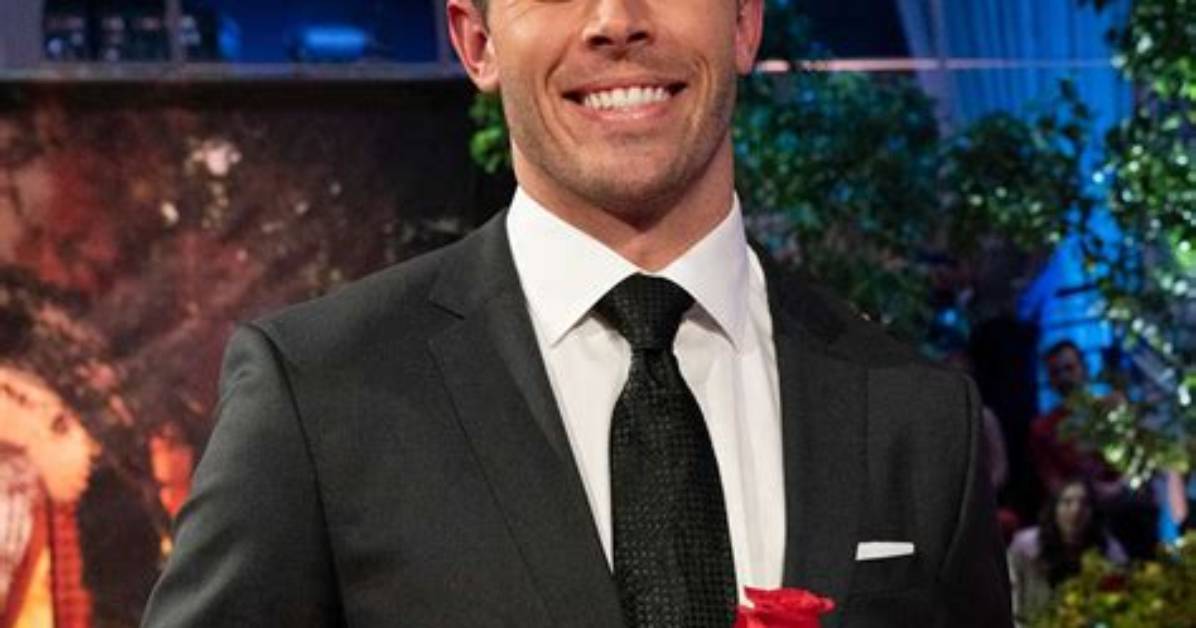Zach Shallcross’ Pda on ‘The Bachelor’: Photos – Hollywood Life