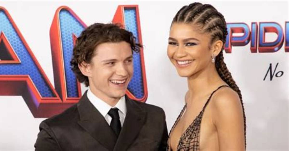 Zendaya Celebrates 26Th Birthday with Tom Holland Rocking Crop Top, Baggy Jeans: Photos