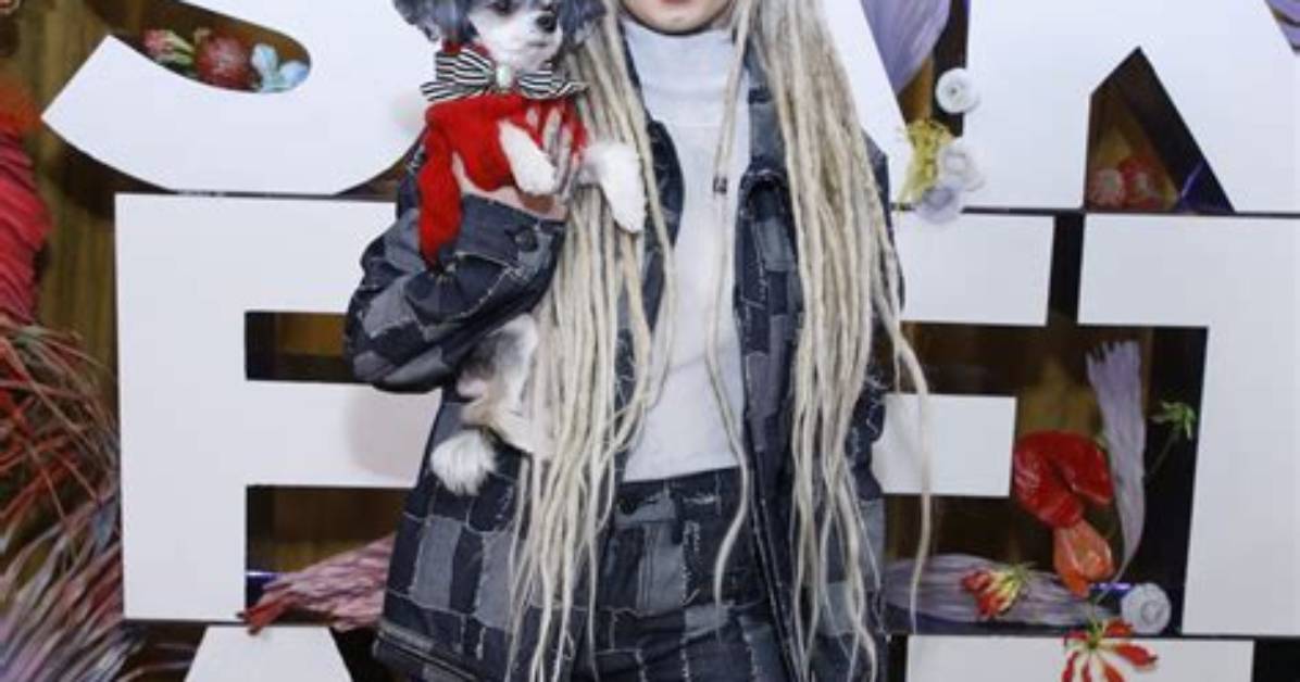 Zhavia — Photos