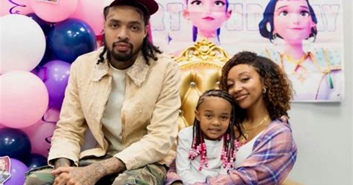 Zonnique Pullins & Bandhunta Izzy Show Baby Daughter’s Head on Ig Live – Hollywood Life