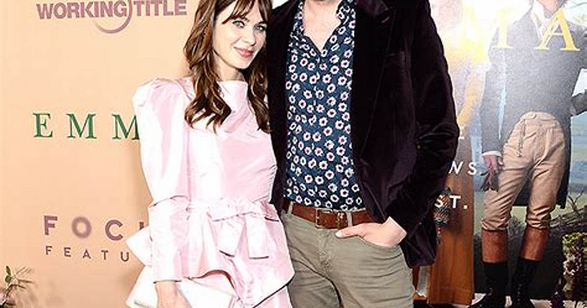 Zooey Deschanel Gushes over ‘Wonderful’ & ‘Supportive’ Boyfriend Jonathan Scott: ‘He’s Really There for Me’